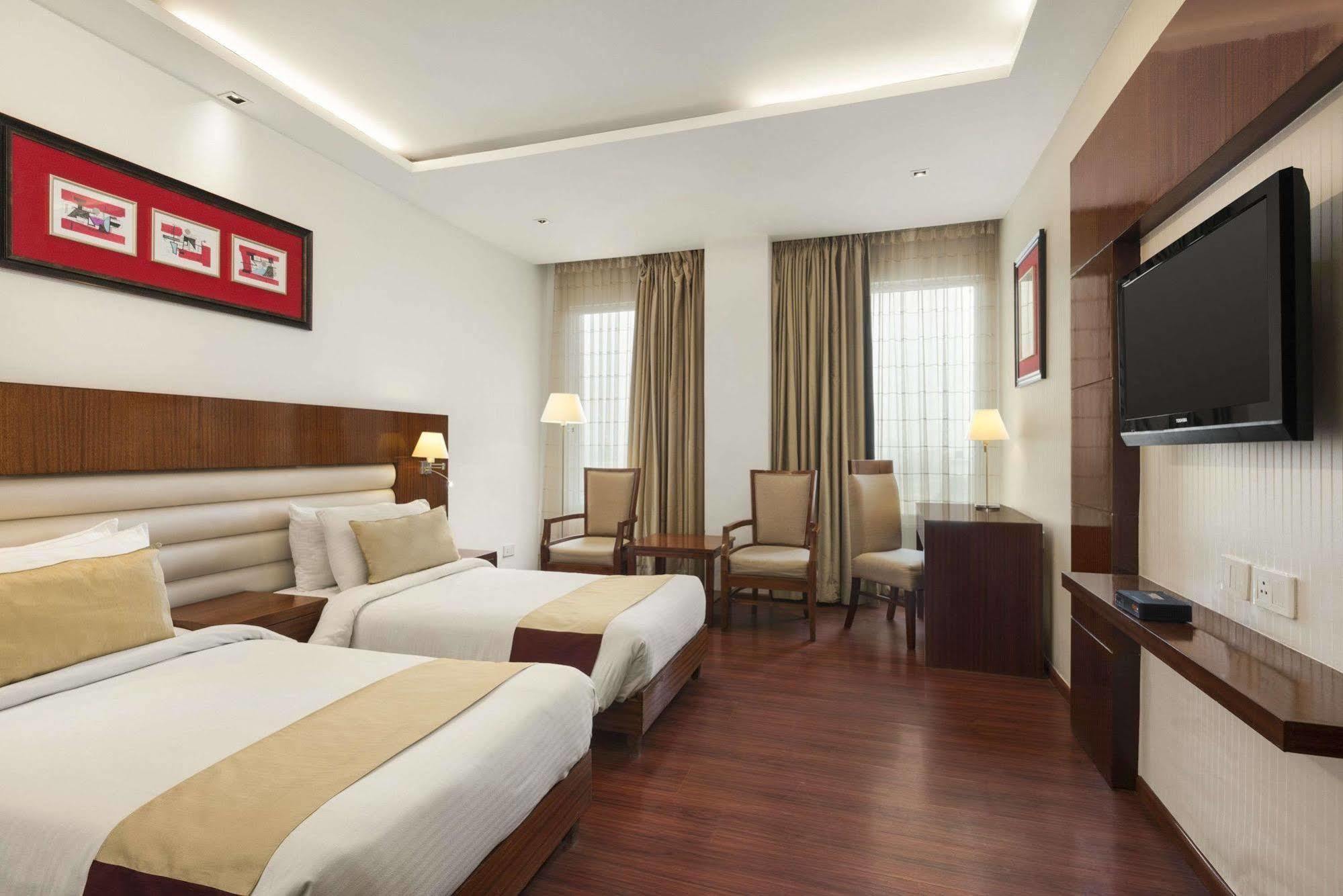 Days Hotel By Wyndham Pānīpat 外观 照片